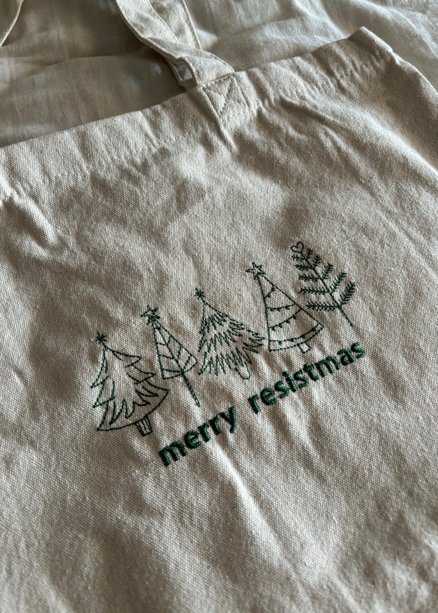 MERRY RESISTANCE TOTE BAG